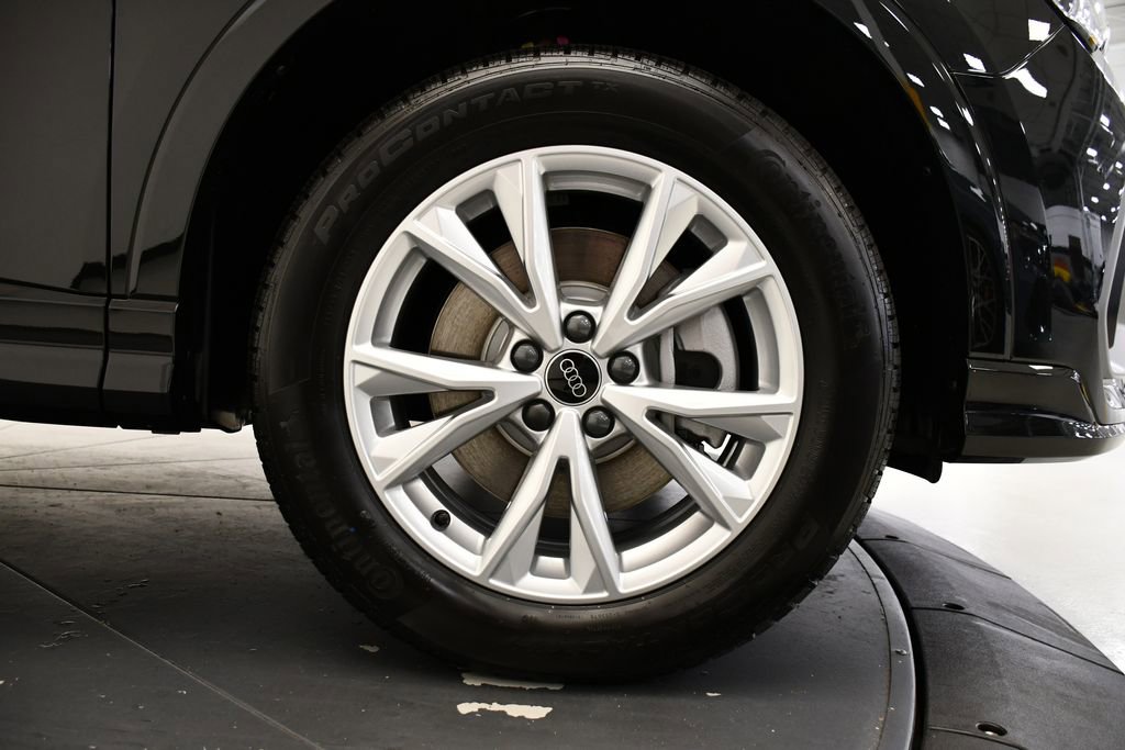 Used 2025 Audi Q3 2.0T Premium w/ Convenience Package image 17