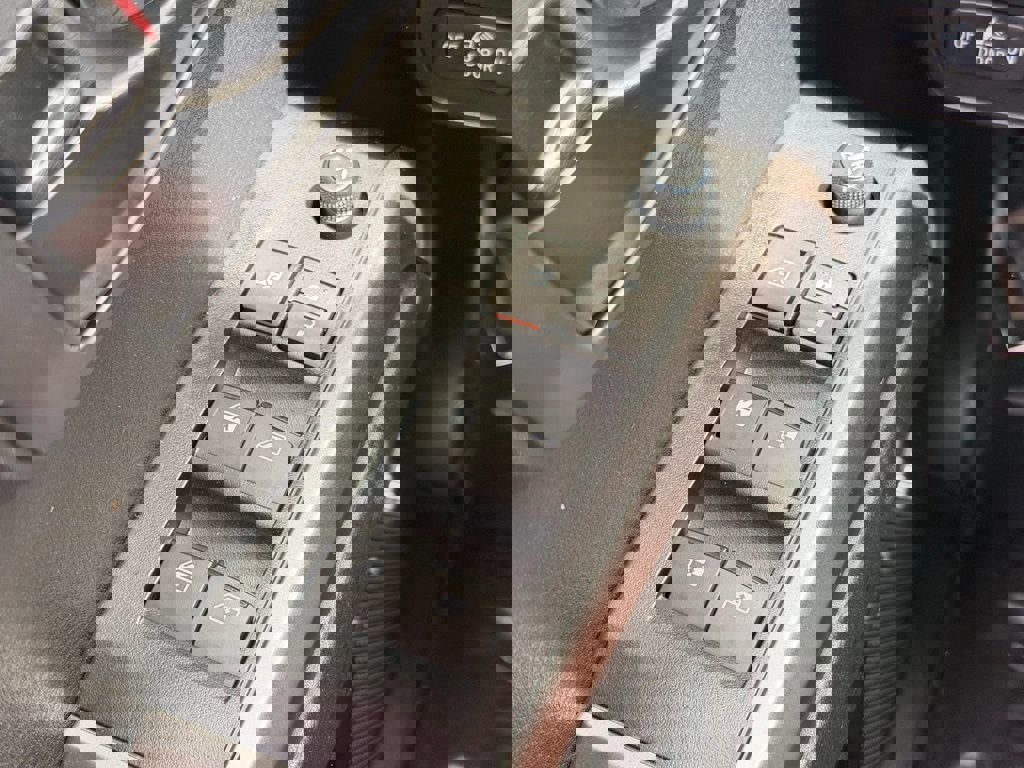 Used 2022 Toyota Tacoma SR5 image 23