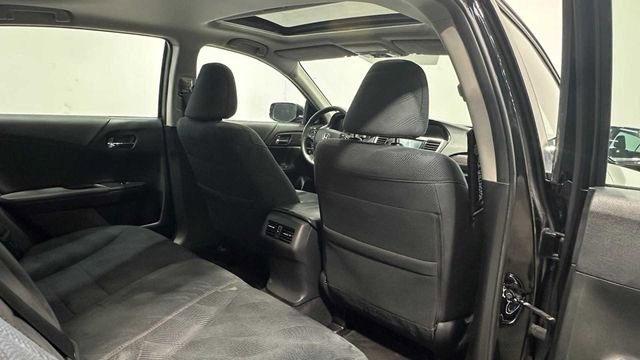 Used 2017 Honda Accord EX-L image 17