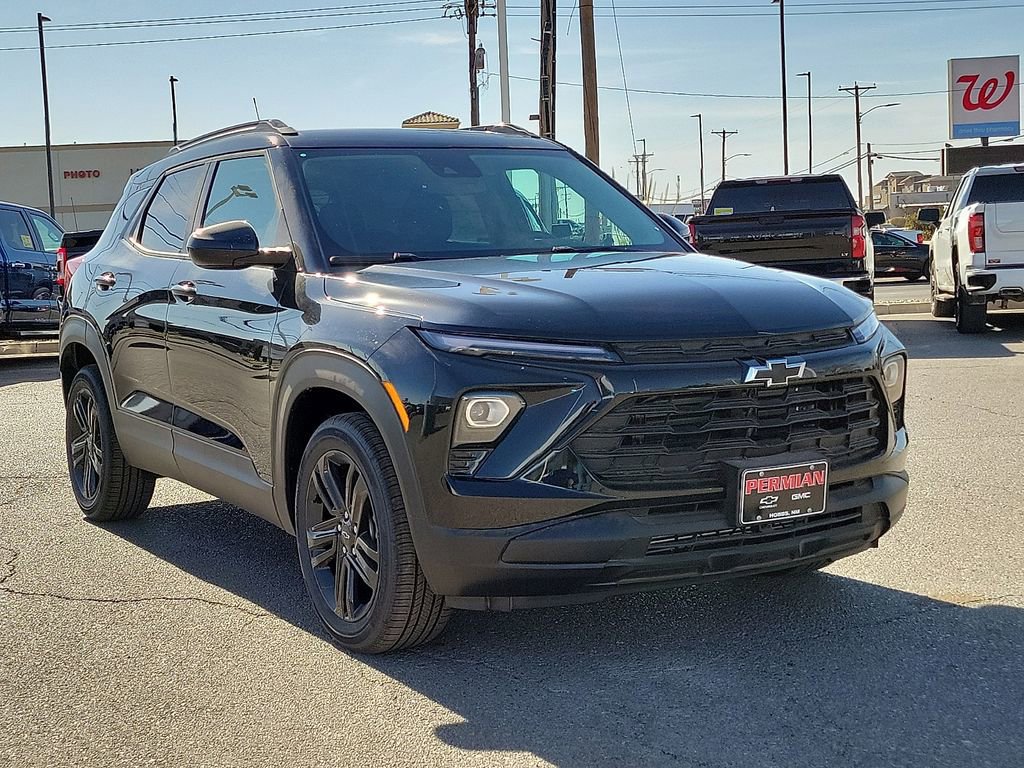 New 2026 Chevrolet TrailBlazer LT w/ Midnight Edition FWD image 2