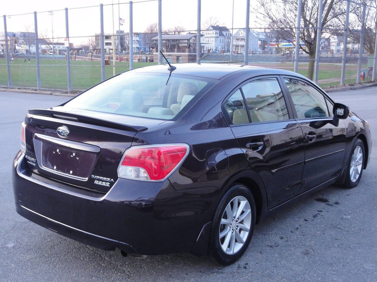 Used 2012 Subaru Impreza 2.0i Premium AWD/4WD image 4