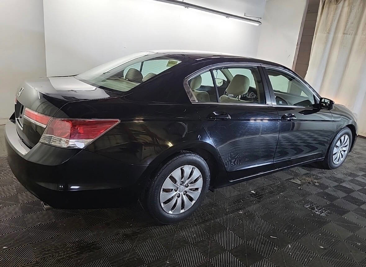 Used 2012 Honda Accord LX image 2