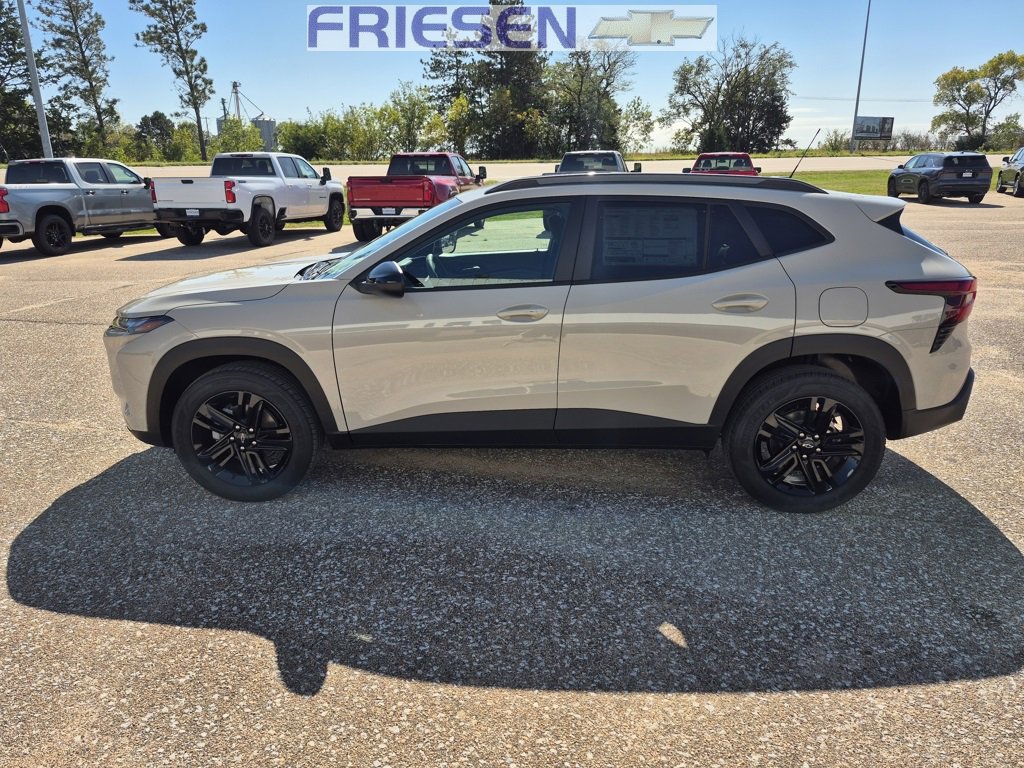 New 2026 Chevrolet Trax ACTIV image 2