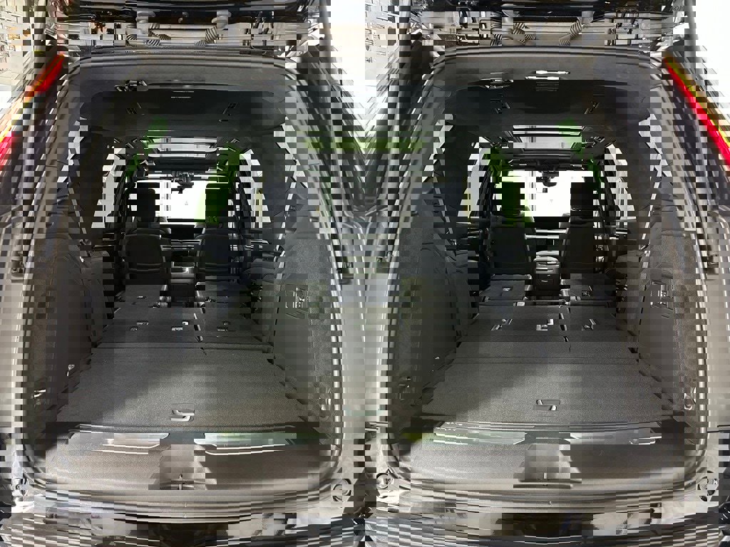 Used 2025 Cadillac Escalade V image 57