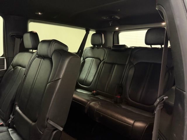 Used 2023 Jeep Wagoneer L Series II image 24