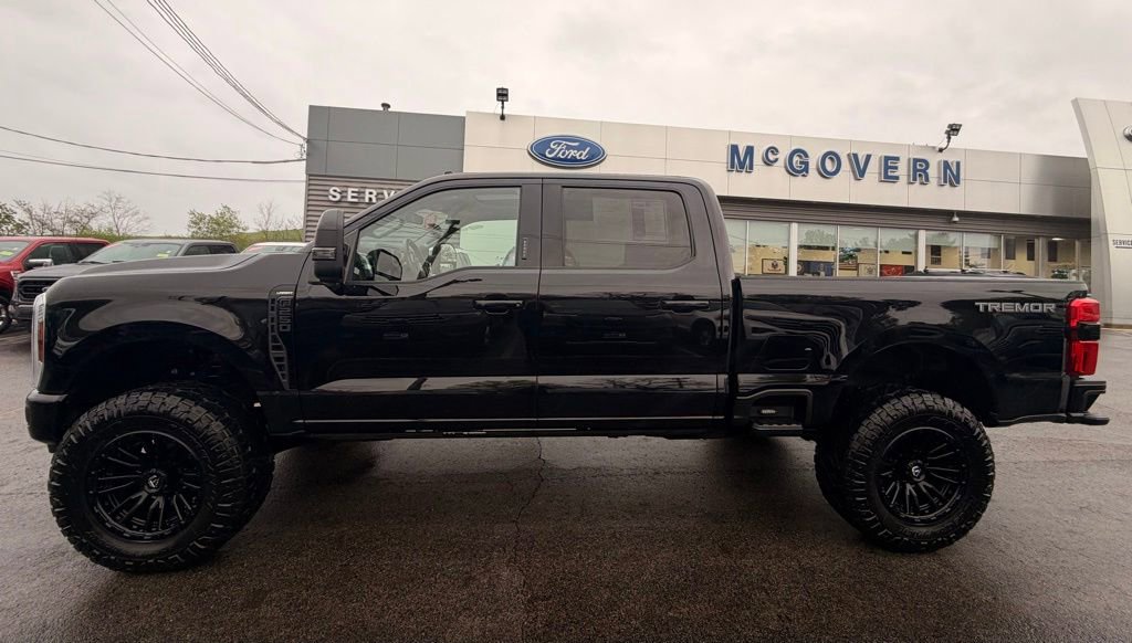 Used 2024 Ford F250 Lariat w/ Tremor Off-Road Package AWD/4WD image 4
