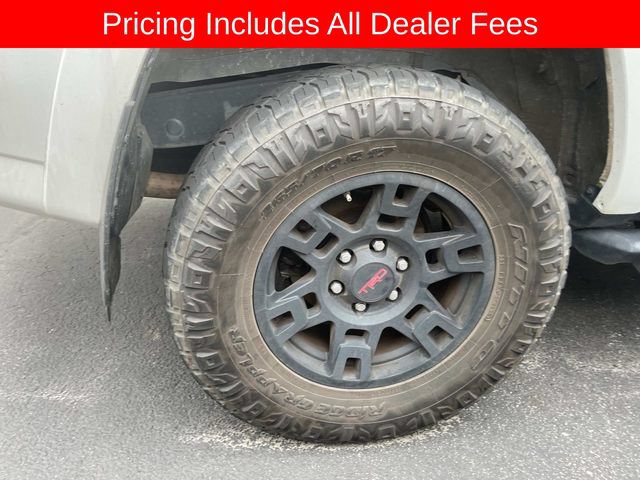 Used 2023 Toyota 4Runner TRD Off-Road Premium AWD/4WD image 11