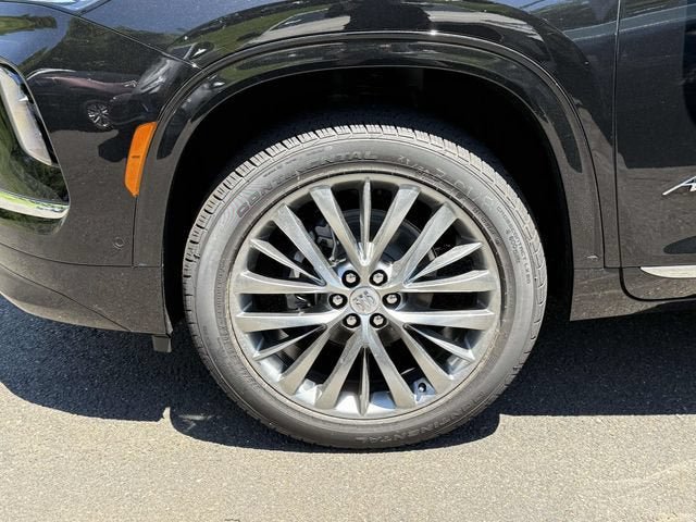 New 2026 Buick Enclave Avenir w/ Super Cruise Package AWD/4WD image 8