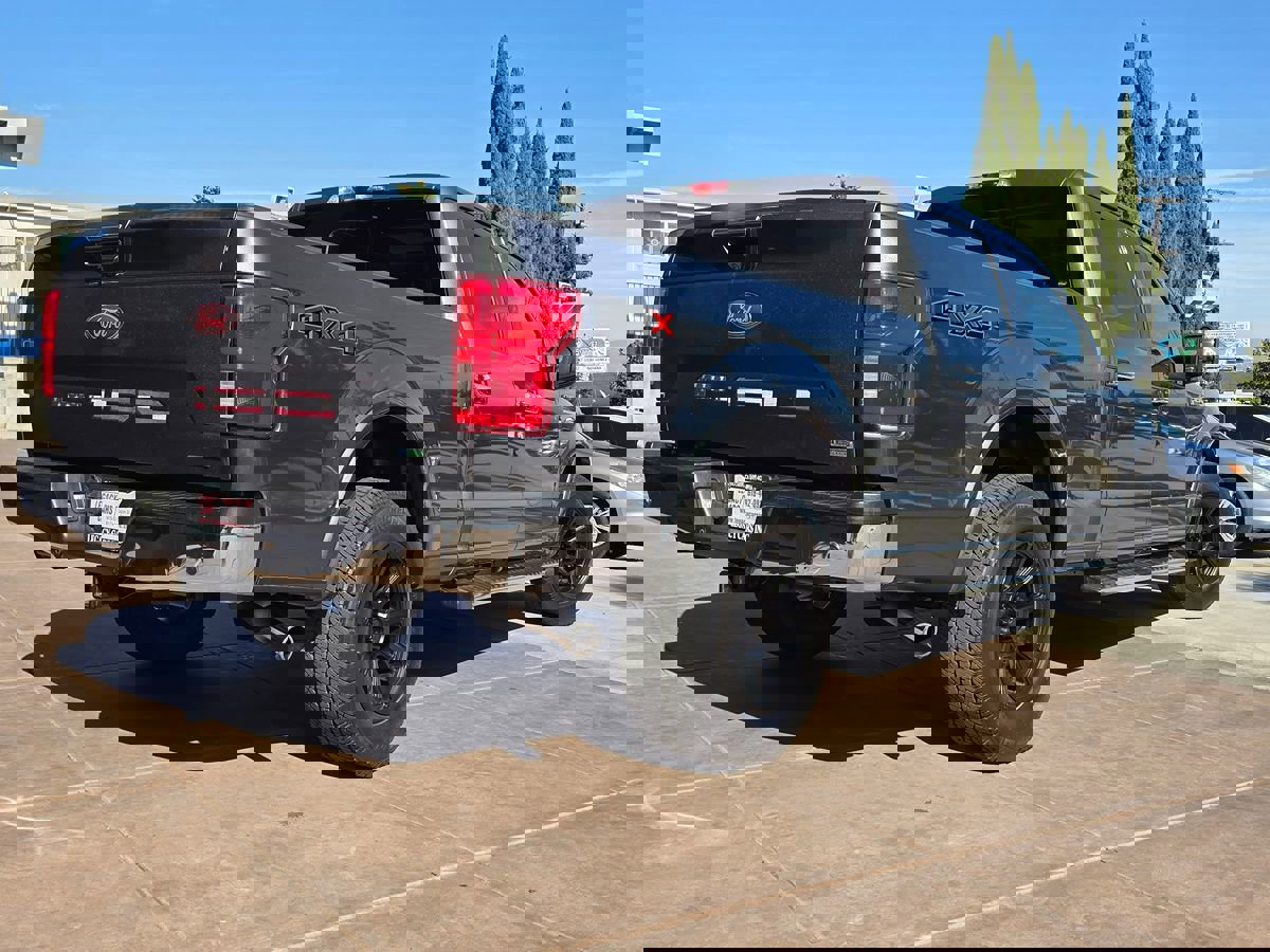 Used 2019 Ford F150 Lariat image 12