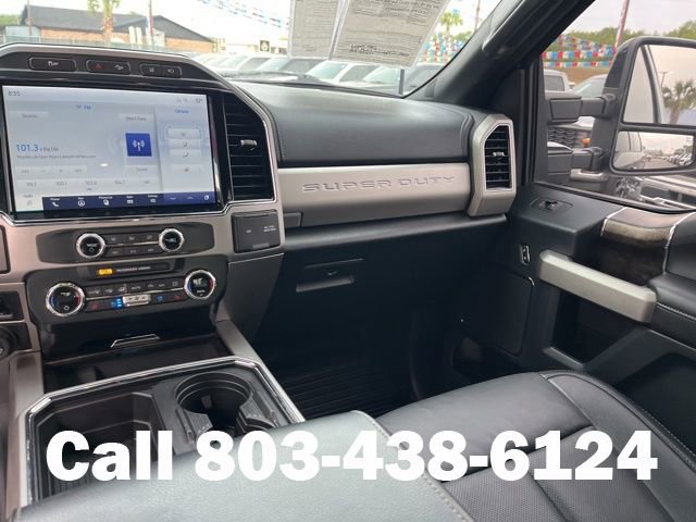 Used 2022 Ford F250 Lariat w/ Black Appearance Package image 17