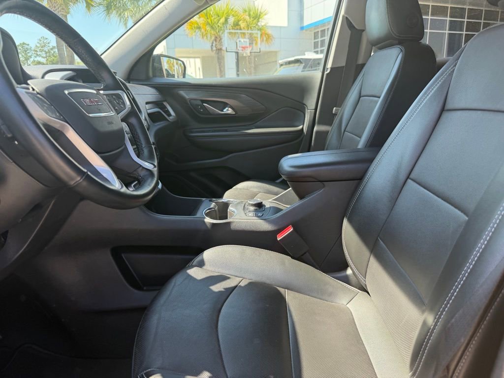 Used 2023 GMC Terrain SLT image 8
