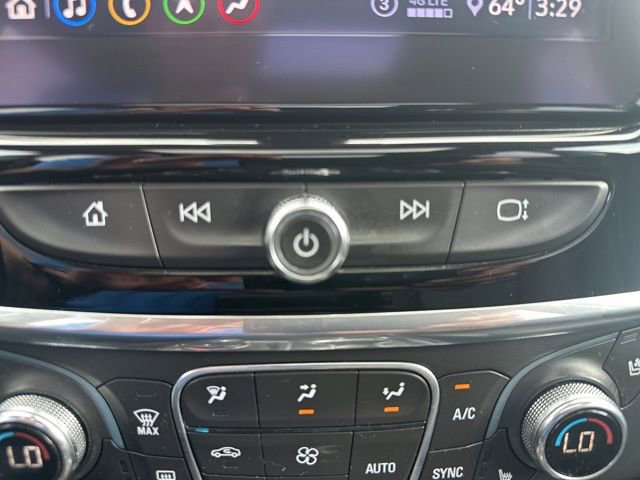 Used 2020 Chevrolet Traverse Premier w/ Redline Edition FWD image 16