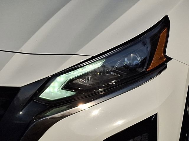 Used 2024 Nissan Altima 2.5 SR image 9