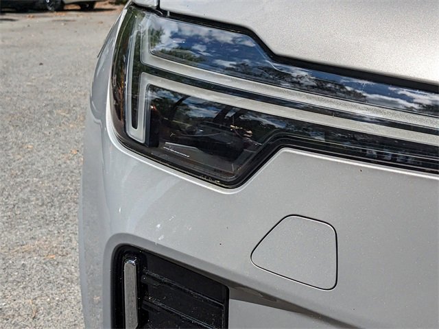 New 2025 Volvo XC90 T8 Plus image 10