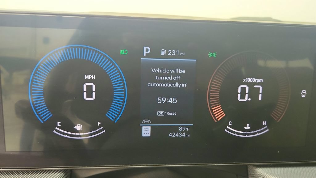 Used 2025 Hyundai Sonata SEL FWD image 12