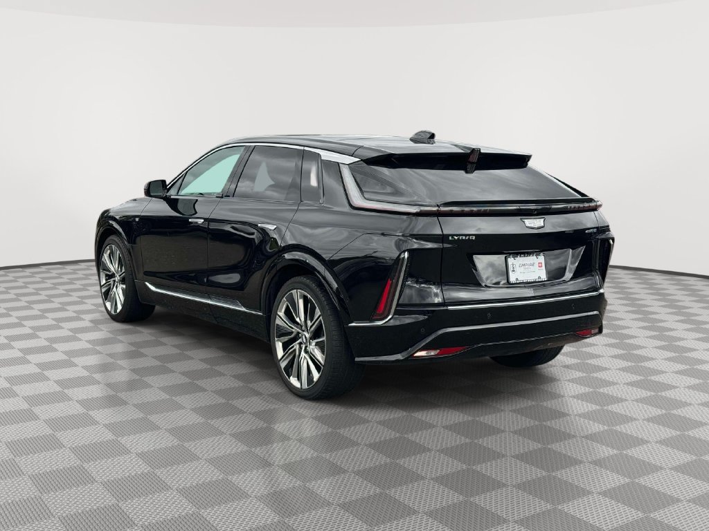 Used 2023 Cadillac Lyriq 2WD image 5