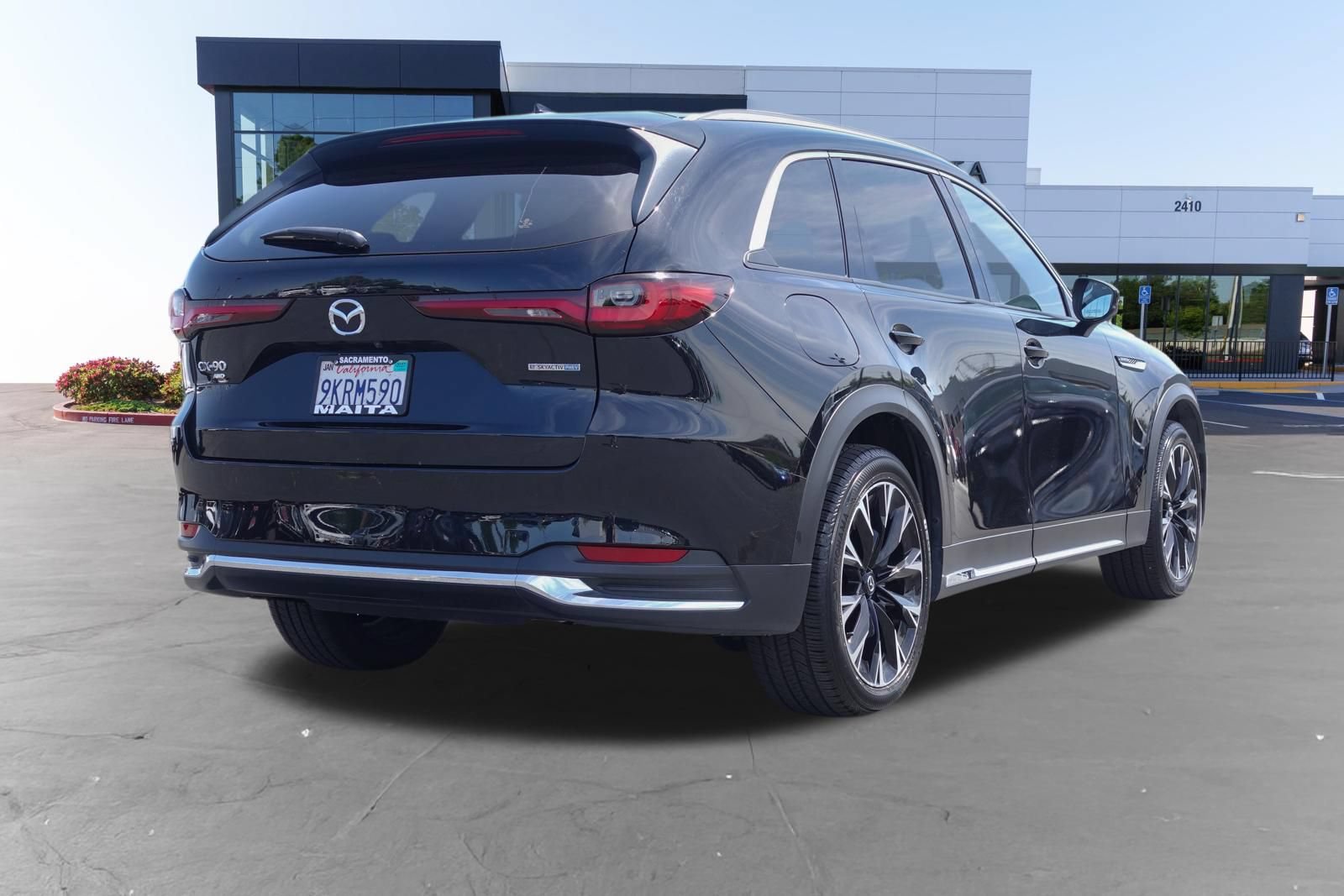 Certified 2024 MAZDA CX-90 Plug-In Hybrid w/ Premium Plus AWD/4WD image 4