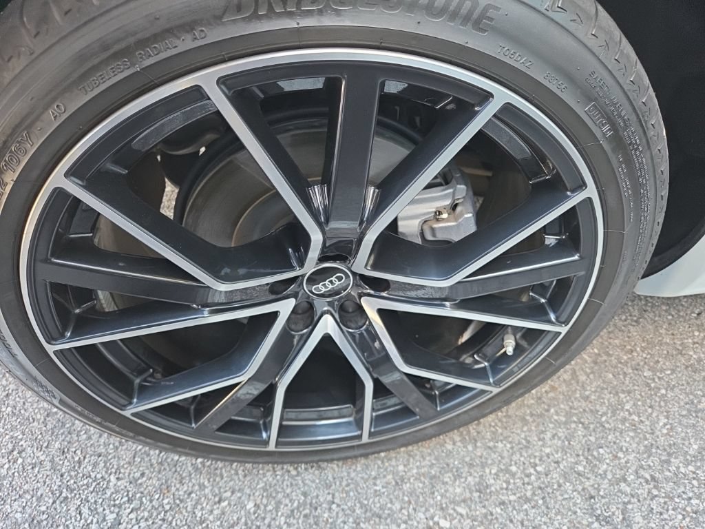 Used 2023 Audi Q7 3.0T Prestige AWD/4WD image 14