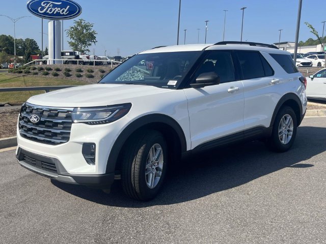 New 2027 Ford Explorer Active w/ Active Comfort Package RWD image 5