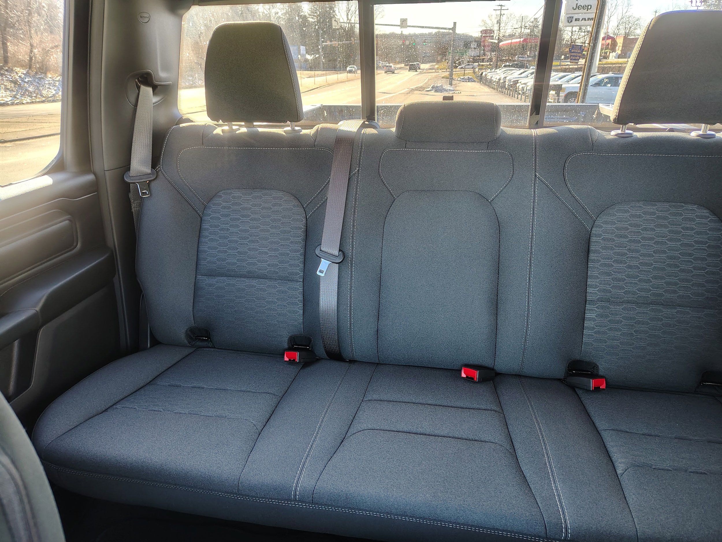 New 2026 RAM 1500 Express AWD/4WD image 18