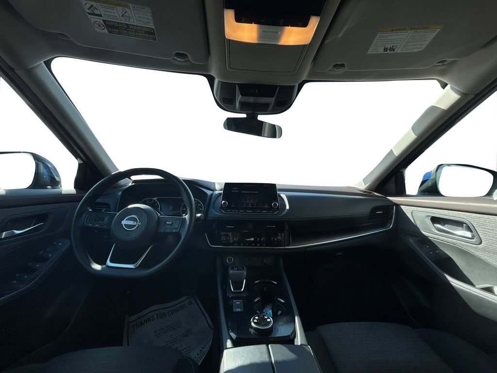 Used 2022 Nissan Rogue SV image 17