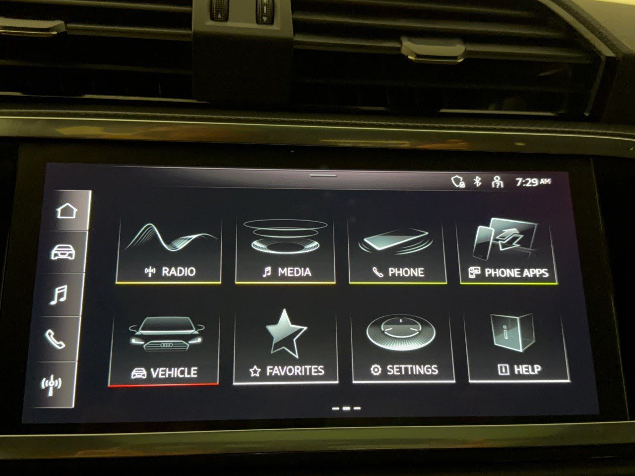 Certified 2025 Audi Q3 2.0T Premium w/ Convenience Package AWD/4WD image 23