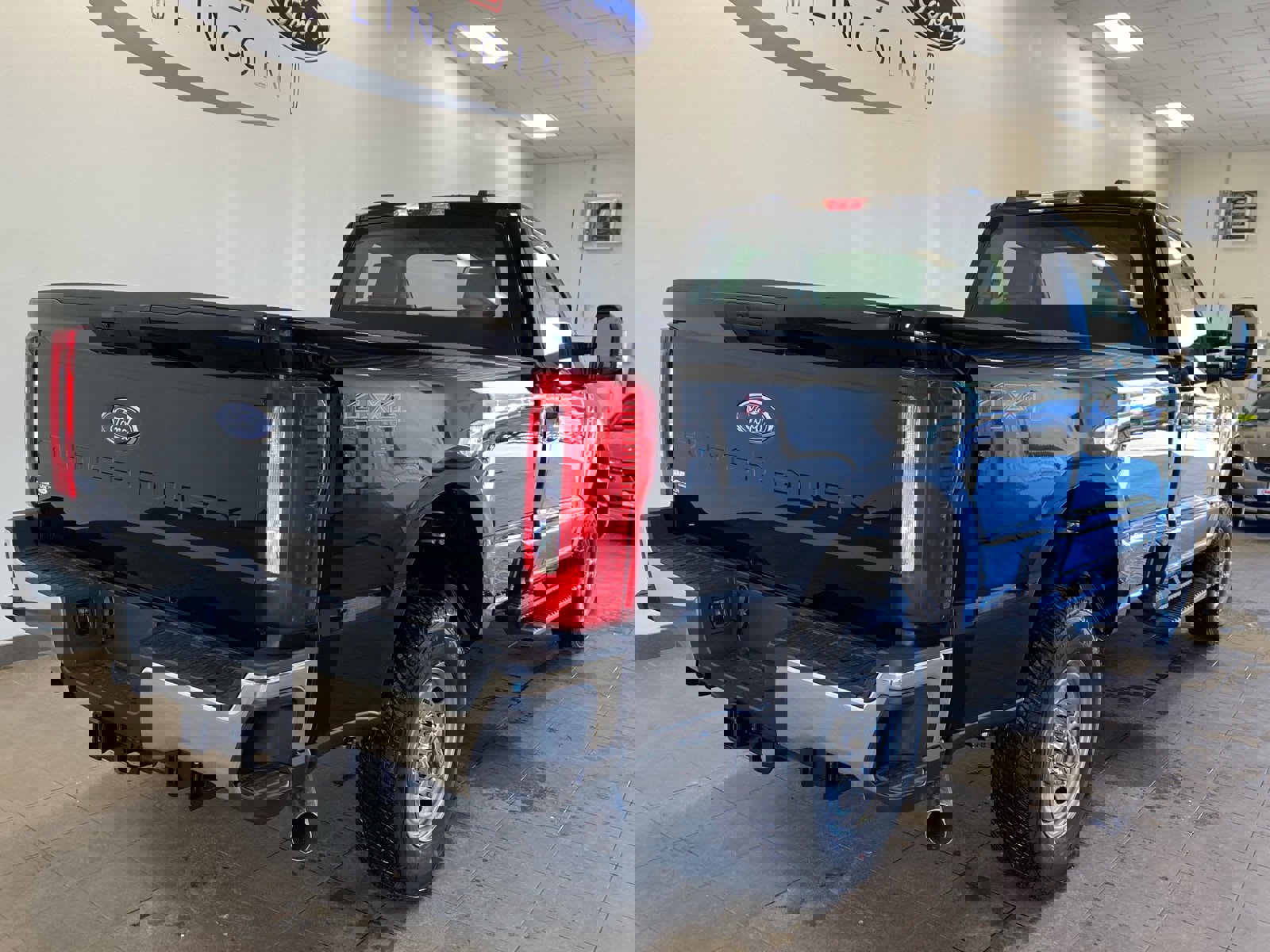 New 2026 Ford F250 XL w/ XL Chrome Package image 7