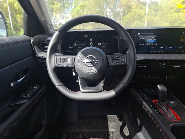 New 2026 Nissan Kicks SR w/ SR Premium Package FWD image 13