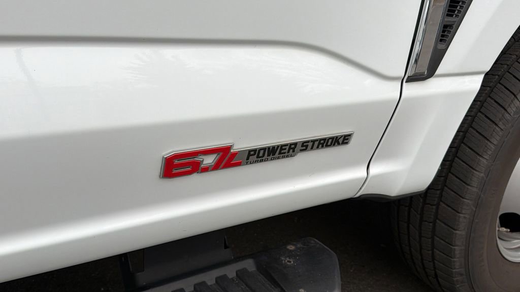 Used 2024 Ford F350 XL image 9