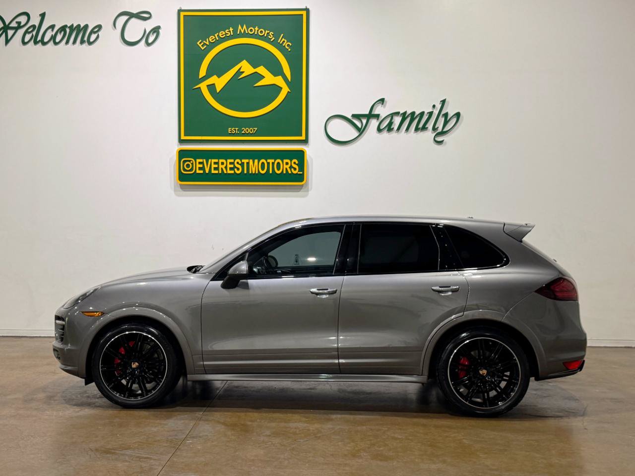 Used 2014 Porsche Cayenne GTS AWD/4WD image 6