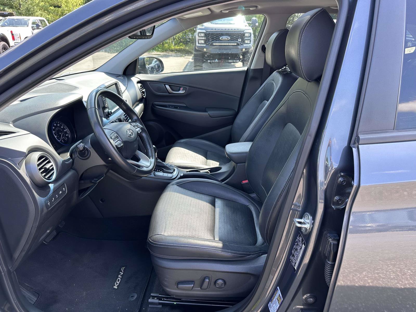 Used 2021 Hyundai Kona Ultimate w/ Cargo Package AWD/4WD image 12