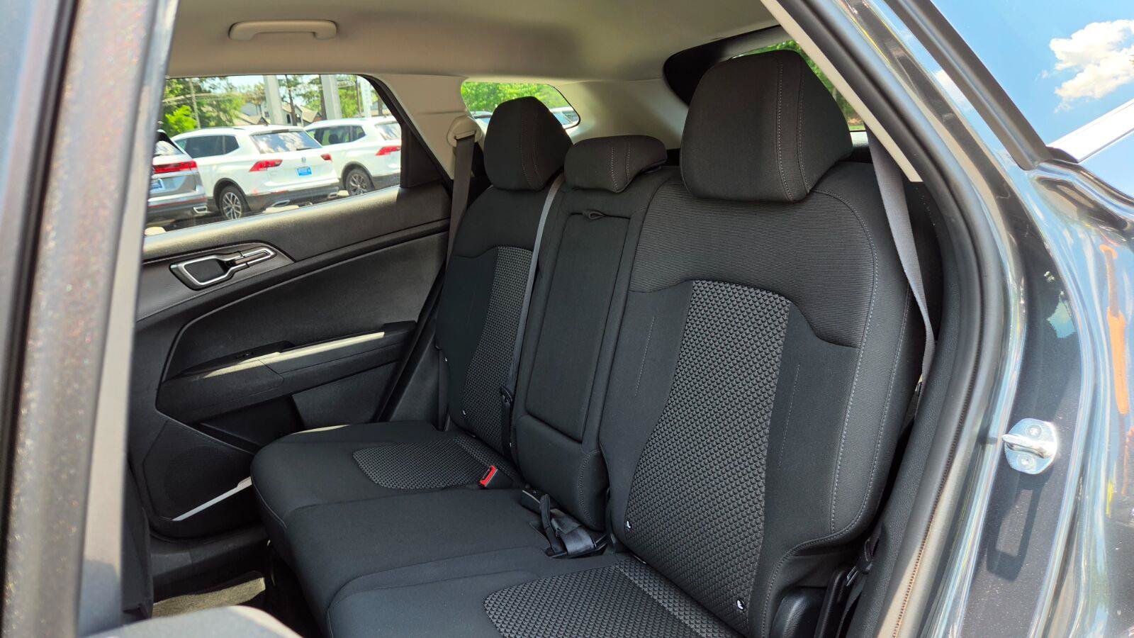 Used 2023 Kia Sportage LX FWD image 41