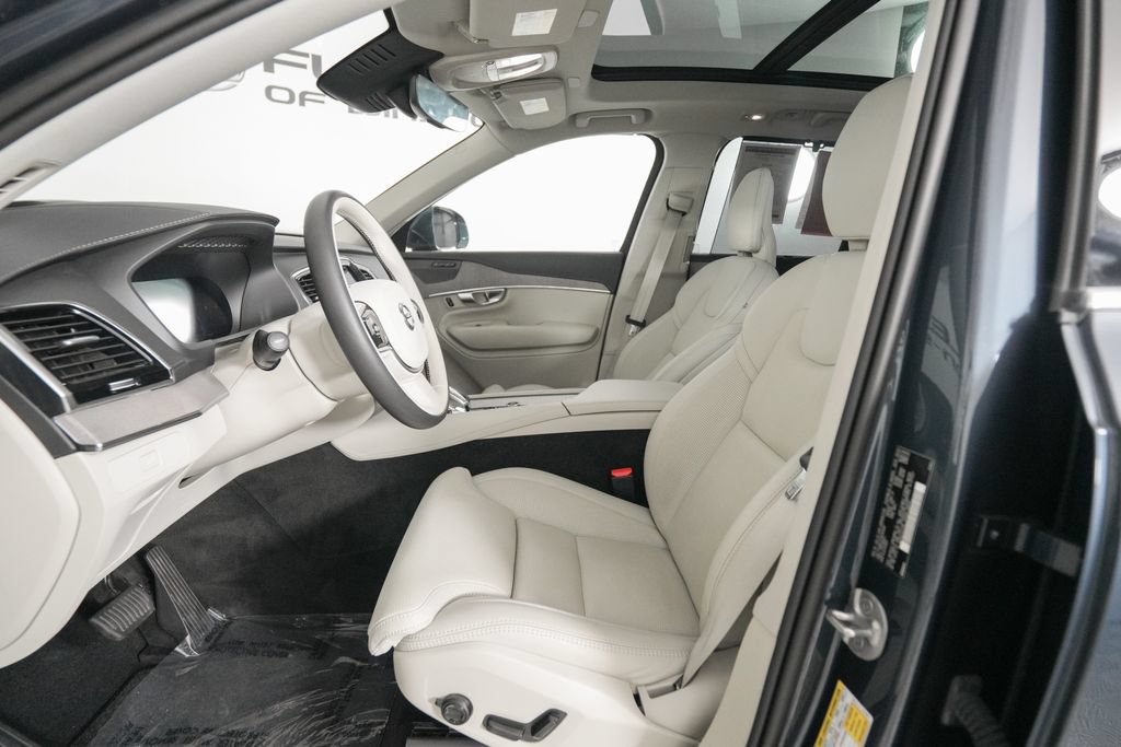 Used 2024 Volvo XC90 B6 Ultimate w/ Protection Package Premier AWD/4WD image 9