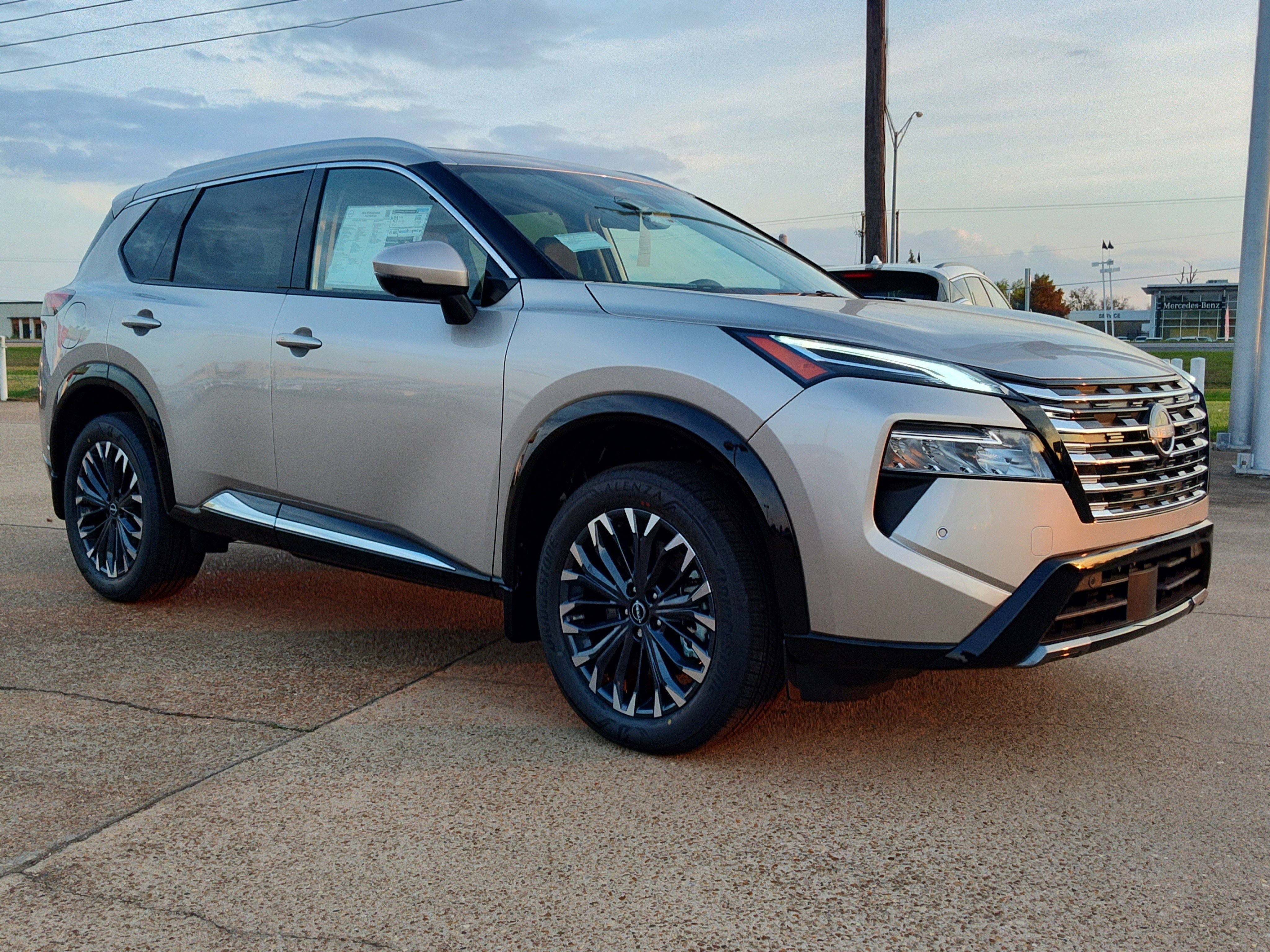 New 2026 Nissan Rogue Platinum w/ Tech Package image 6