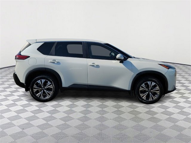 Used 2023 Nissan Rogue SV image 8