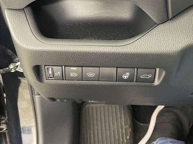 Used 2025 Toyota RAV4 XLE w/ Convenience Package image 10