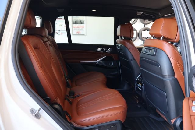 Used 2022 BMW X7 M50i AWD/4WD image 22