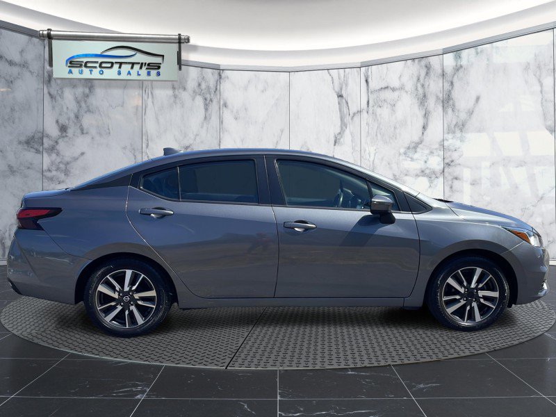 Used 2021 Nissan Versa SV image 9