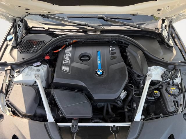 Used 2019 BMW 530e xDrive AWD/4WD image 34