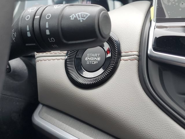 New 2026 Jeep Compass Limited w/ Sun, Sound & Navigation Group AWD/4WD image 24