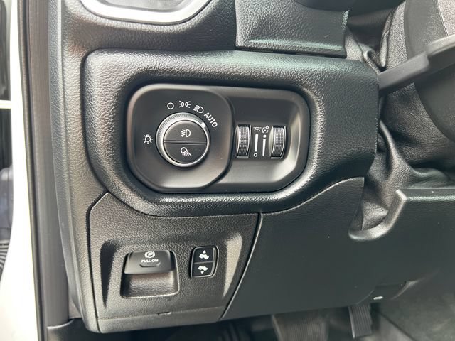 Used 2020 RAM 1500 Laramie AWD/4WD image 12