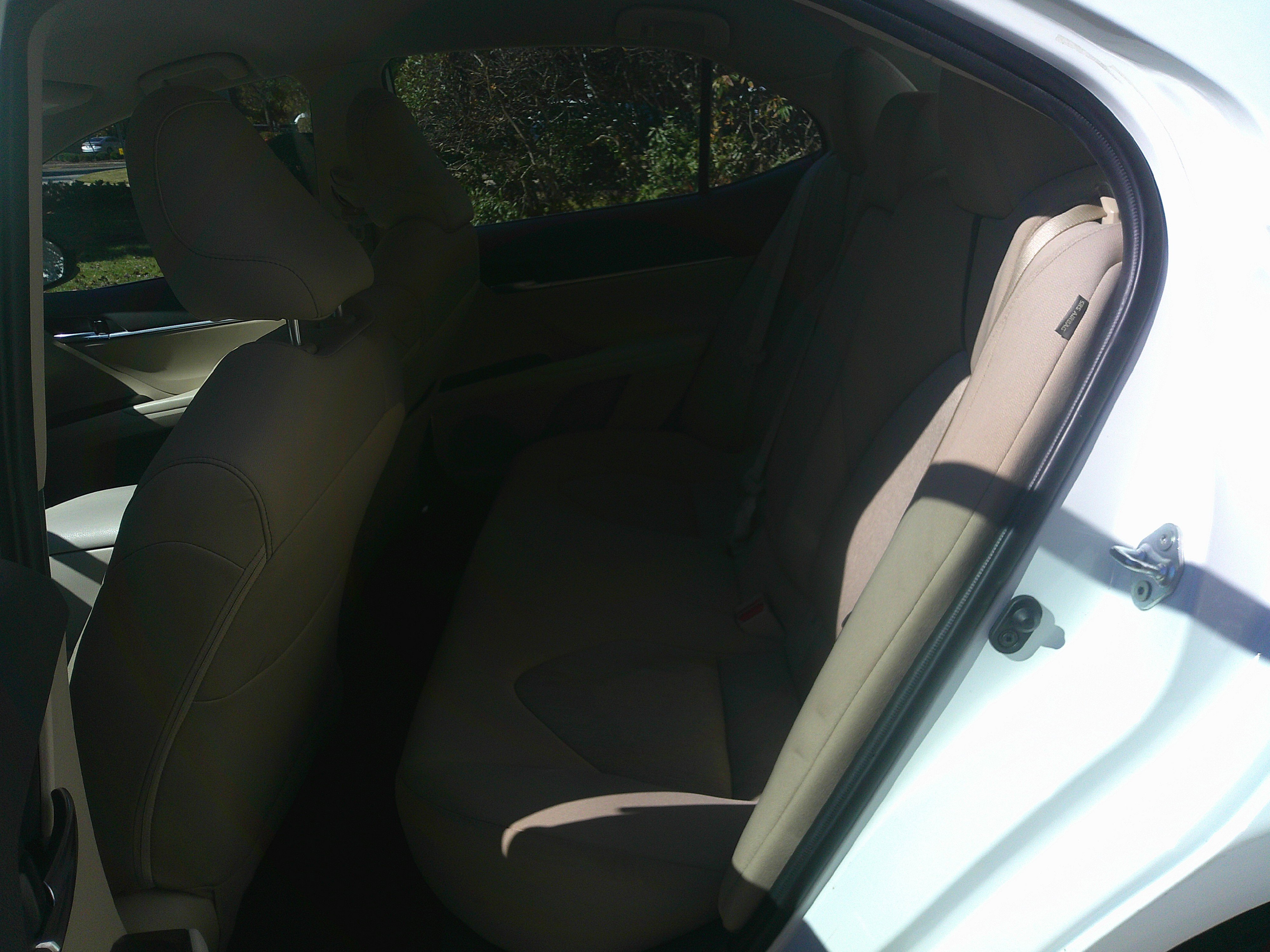 Used 2023 Toyota Camry LE image 28