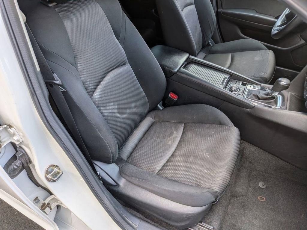 Used 2017 MAZDA MAZDA3 Sport FWD image 24