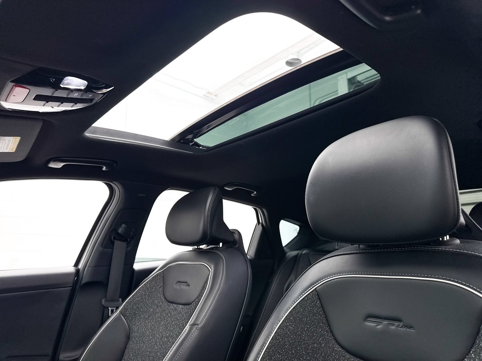 Certified 2025 Kia K4 EX w/ GT-Line Sunroof Package FWD image 3