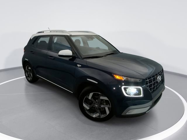 Used 2024 Hyundai Venue Limited image 1