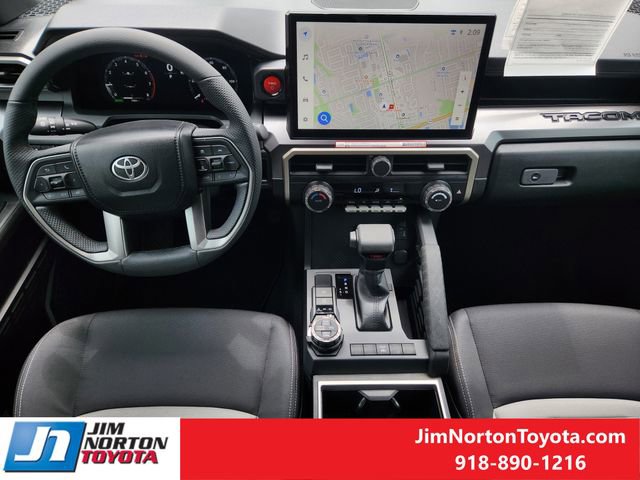 Used 2025 Toyota Tacoma TRD Off-Road image 26