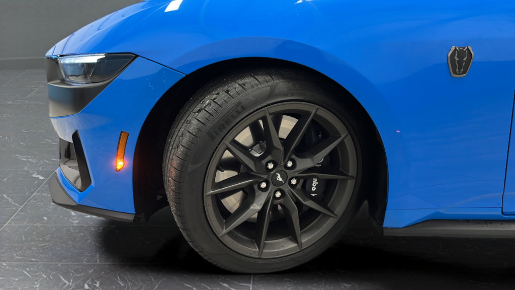 Used 2025 Ford Mustang Dark Horse RWD image 28