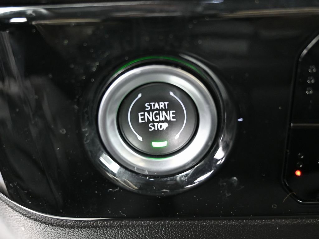 Used 2024 Chevrolet Silverado 1500 LT image 22