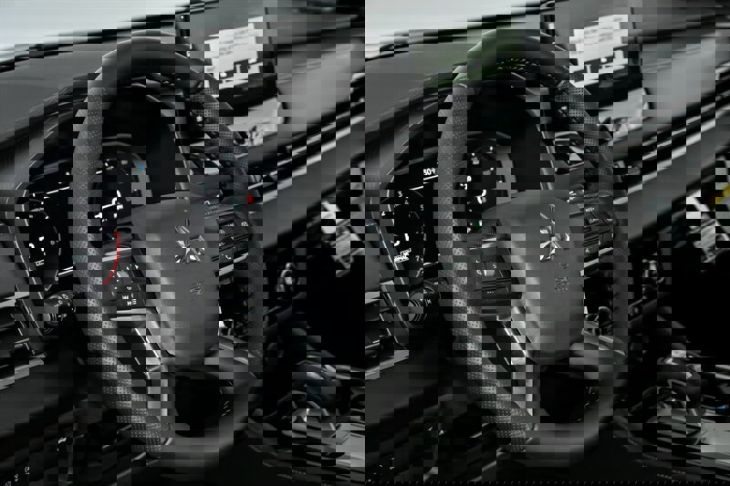 New 2026 Mitsubishi Outlander SE image 17