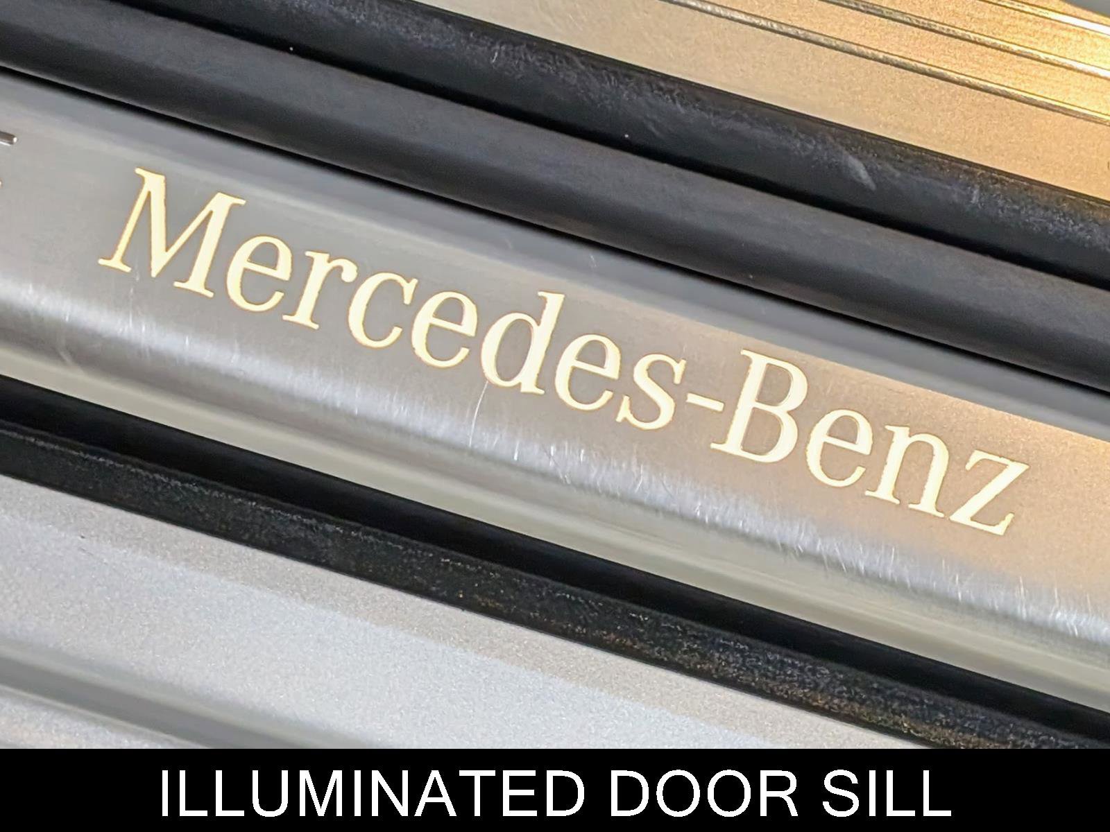 Used 2013 Mercedes-Benz SL 550 w/ Premium Pkg image 23